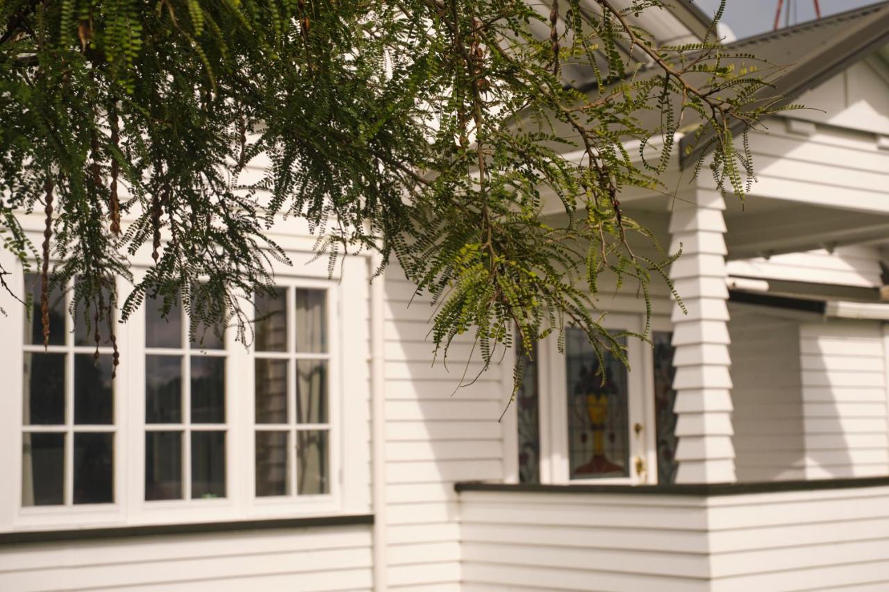 Victorian Designs - Spacious Home In Rotorua Central Exterior foto